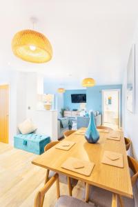 NDR Sea view Three bedroom Residence with private hot tub