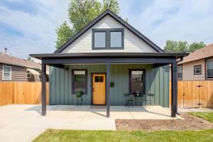 Walk to Med Ctrs and Dtwn Englewood Modern Home