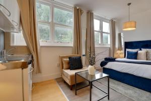 Aylward queen street apartments S12-Ground-Floor Studio Near City Centre