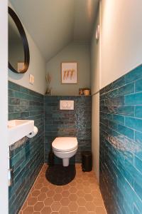 Mosselbank 93 - Noordzeepark Ouddorp, with private front and back garden near the beach - not for companies