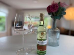 Gezellig chalet met 2 slaapkamers en zicht op het water