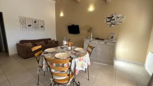 Petite maison à 2 pas du centre de Bédoin