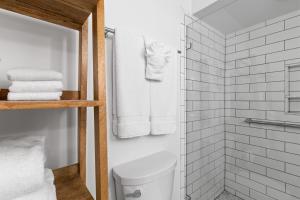 Tidewater H104 - Beach Walkout! Ocean! Pool!