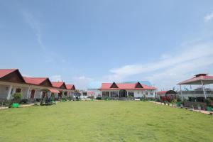 Luit Blue Homestay & Resorts