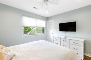 Mariners Walk 5F - Ocean View Condo! Pool!