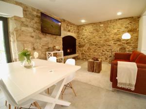 The Cliffs - Galleon Amieiro