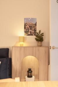 2R3B, 공항버스 도보4분,2호선line 강남20분 홍대18분 명동 성수, 무료주차 ,짐보관서비스