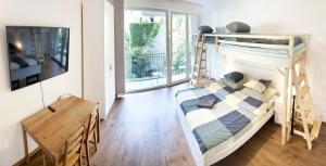 Quiet Stay and Parking