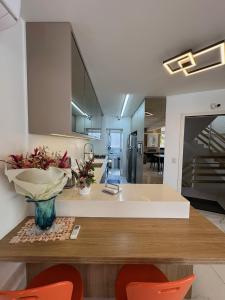 Cobertura de alto padrão a 300m do mar