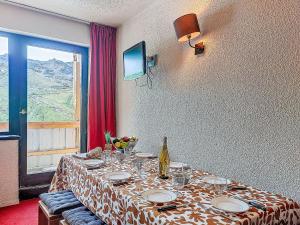 Apartment Les Olympiades-2 by Interhome