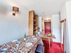 Apartment Les Olympiades-2 by Interhome