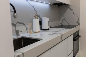 White Lines Premium Apartments City Center