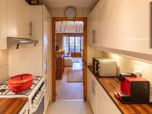 Apartment Les Hespérides 2 by Interhome