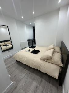 Battersea Park nearby