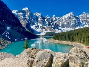 Newly Built 2BR and 2BA MtnView Retreat in DT Canmore