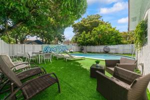 Casa Eva Turfed Pool 5BR 10 mins beach