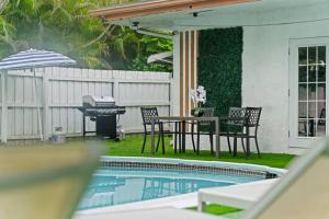 Casa Eva Turfed Pool 5BR 10 mins beach