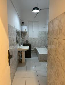 Stylish Garden City Apartment-Near the Nile