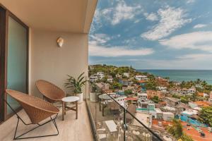 Elite 2BR 2BA Ocean Views Rooftop Pool