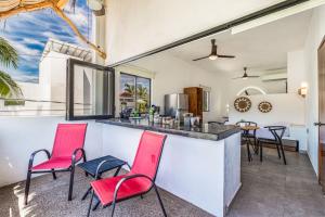 2 legit 2 quit in San Pancho