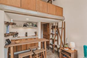 Jungle luxe retreat with pool