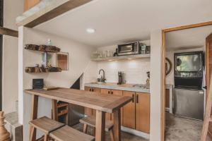 Jungle luxe retreat with pool