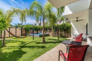 4 by 4 means 8 is great in San Pancho