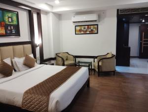 Hotel Amba International