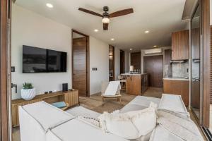 Beach breeze luxury resort for 4