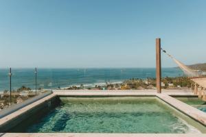 Caivama Luxe Condo with Ocean Views