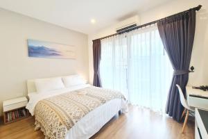 Panoramic View Rooftop Pool in Nimman 611NM