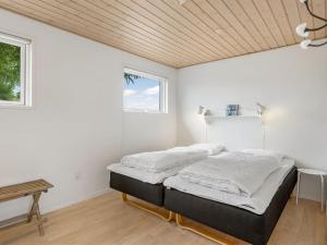 Holiday Home Teodosija - 20m from the sea by Interhome