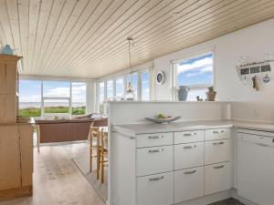 Holiday Home Teodosija - 20m from the sea by Interhome