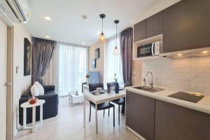 Cozy Condo Perfect Location In Nimmanhemin Maya