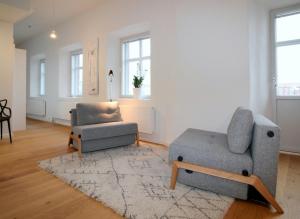 Central Apartment for 4