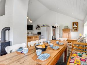 Holiday Home Reinhard - from the sea by Interhome