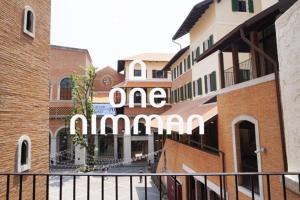 Perfect Top Floor with Rooftop Pool