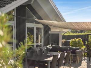 Holiday Home Gret - 700m from the sea by Interhome