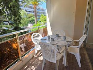 Apartment Villa Lerins-8 by Interhome