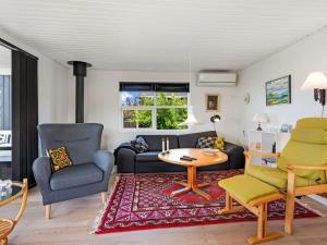 Holiday Home Akira - 250m from the sea by Interhome