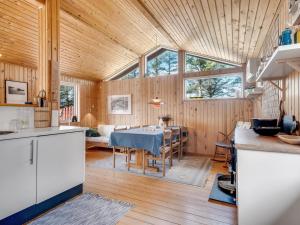 Holiday Home Ingobert - 600m from the sea by Interhome