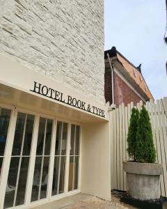 Jeonju Hotel Book and Type