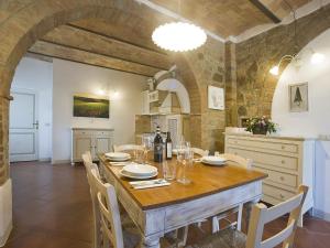 Apartment Torrenieri by Interhome