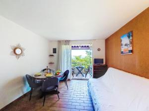 Studio Les Aigues Marines-75 by Interhome