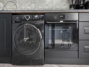 Apartment Carlsbad Suites-2 by Interhome