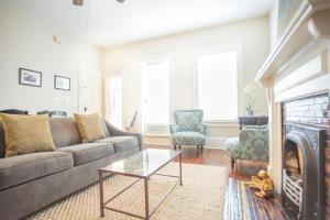 Delia Row - 903C by Lucky Savannah