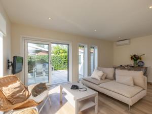 Holiday Home Beach House de Zandput by Interhome