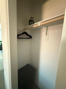 Private Guest Suite, 7 miles from Hard Rock