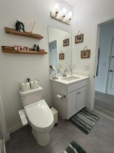 Private Guest Suite, 7 miles from Hard Rock