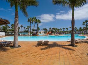 Sunny & Vibrant Corralejo Home